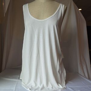 Women's White Sleeveless Top